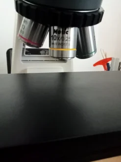 Microscopio ottico trinoculare Motic BA310 MET
