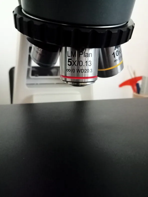 Microscopio ottico trinoculare Motic BA310 MET