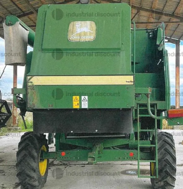1#9634 Mietitrebbia John Deere 2256