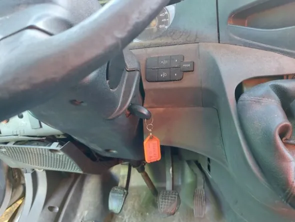62#7528 Mini compattatore vasca Iveco