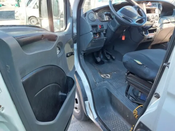 5#7528 Mini compattatore vasca Iveco