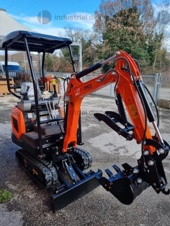 2#10028 Mini escavatore Gforce motore Kubota