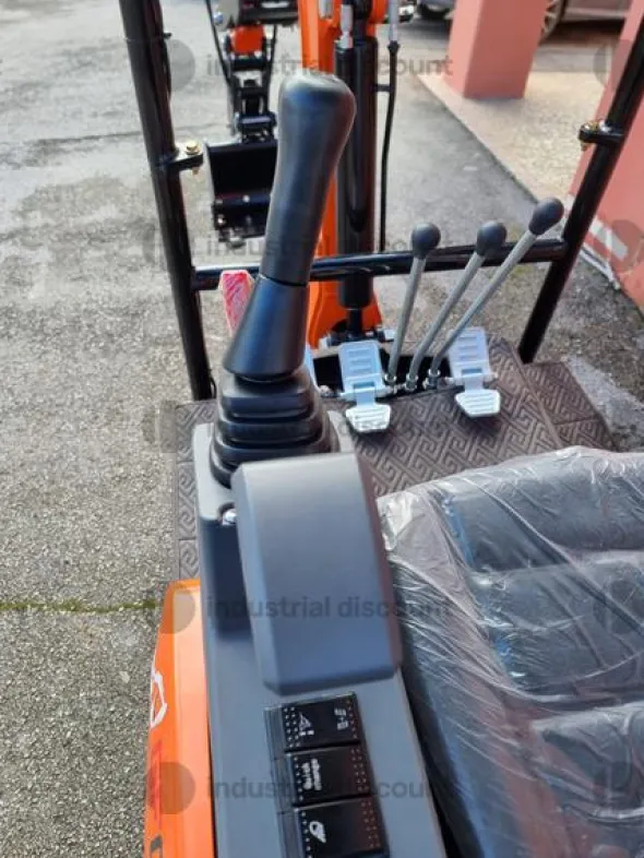 2#10028 Mini escavatore Gforce motore Kubota