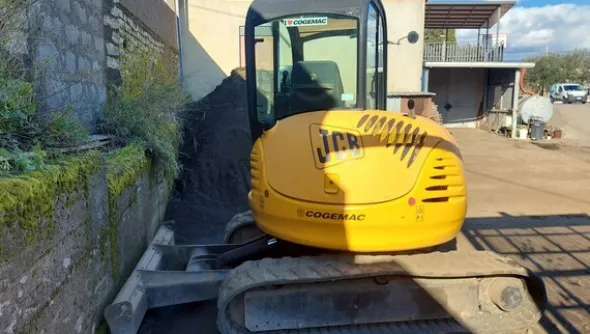 2#6792 Miniescavatore JCB