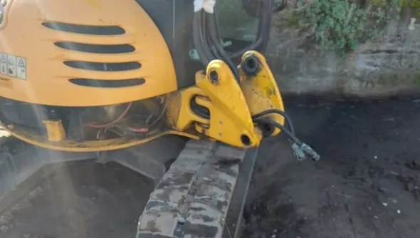 2#6792 Miniescavatore JCB