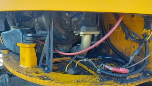 2#6792 Miniescavatore JCB