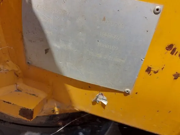 12#7766 Mini escavatore JCB
