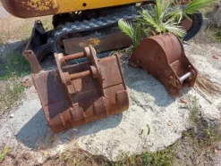 12#7766 Mini escavatore JCB
