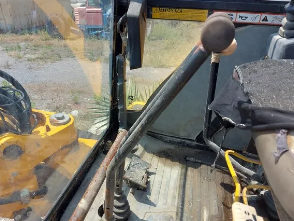 12#7766 Mini escavatore JCB