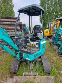 57#7778 Miniescavatore Kobelco SK17SR-3E