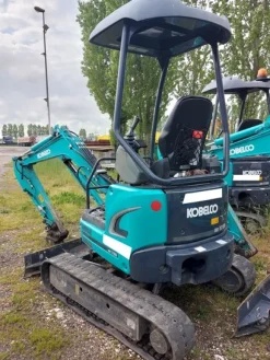 55#7778 Miniescavatore Kobelco SK17SR-3E