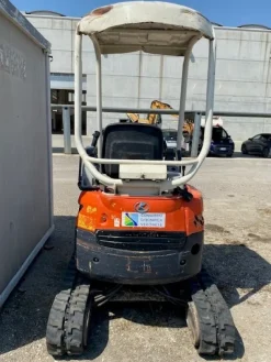 Mini escavatore Kubota U15 3