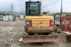 18#4313 Miniescavatore Volvo