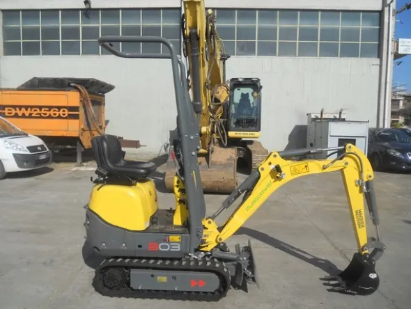 2#5024 Mini escavatore Wacker Neuson 803
