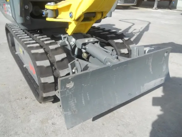 2#5024 Mini escavatore Wacker Neuson 803