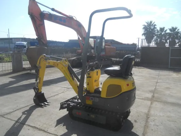 2#5024 Mini escavatore Wacker Neuson 803