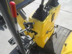 2#5024 Mini escavatore Wacker Neuson 803