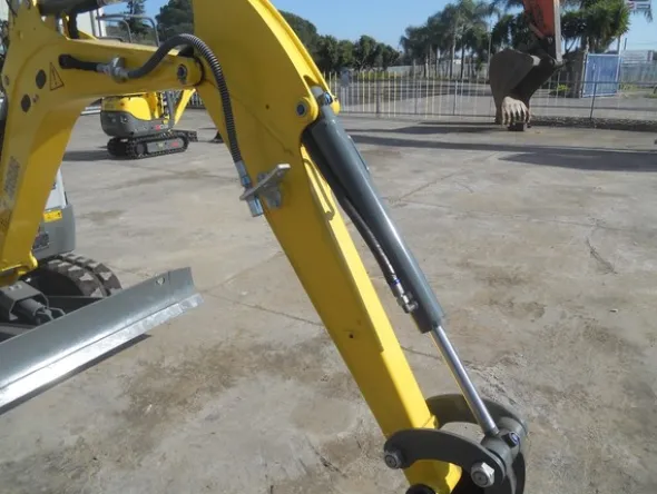 1#5024 Mini escavatore Wacker Neuson EZ 17