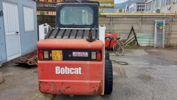 24#6222 Minipala Bobcat 753