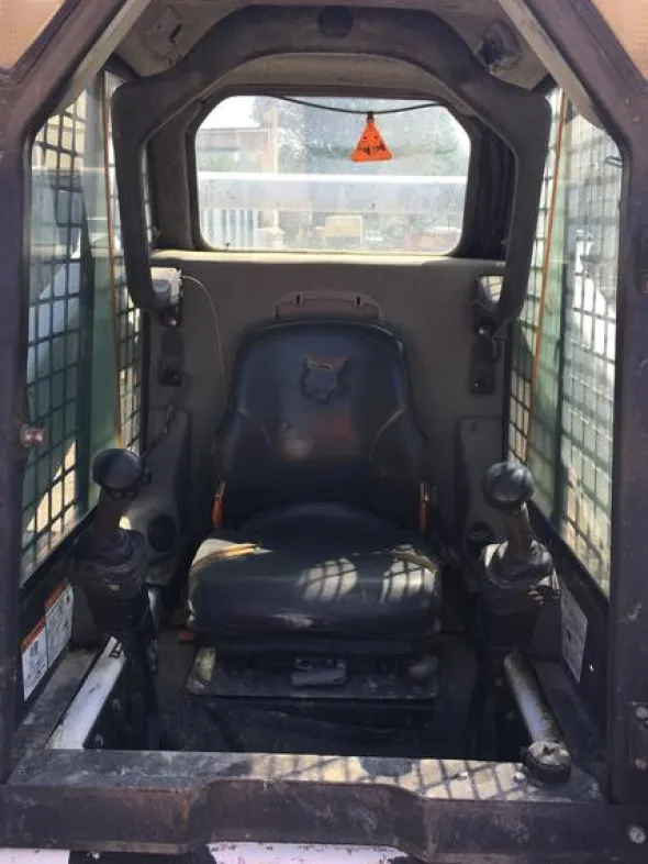 10#3637 Mini pala cingolata Bobcat T300
