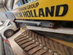 8#5562 Mini pala cingolata New Holland C185