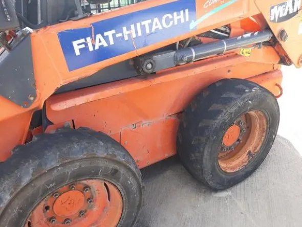 6#4515 Minipala compatta gommata Fiat Hitachi