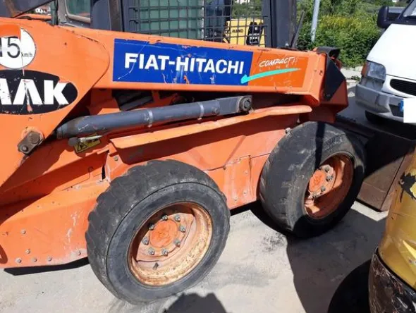 6#4515 Minipala compatta gommata Fiat Hitachi