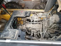 1#4531 MINIPALA COMPATTA NEW HOLLAND L213