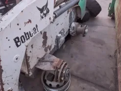 49#7528 Mini pala gommata Bobcat
