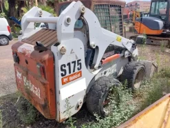 34#7850 Mini pala gommata Bobcat S175