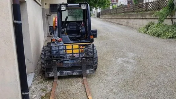 1#3198 Minipala gommata JCB