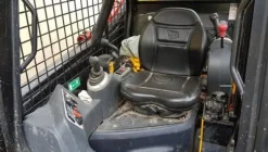 1#3198 Minipala gommata JCB