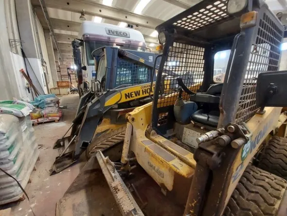 21#5562 Mini pala gommata Komatsu SK 714