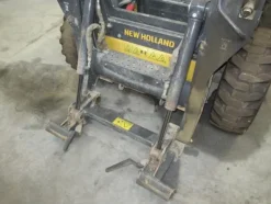 6#3444 Minipala semovente New Holland