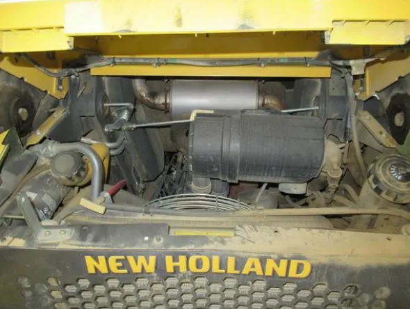 6#3444 Minipala semovente New Holland
