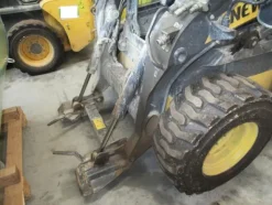7#3444 Minipala semovente New Holland
