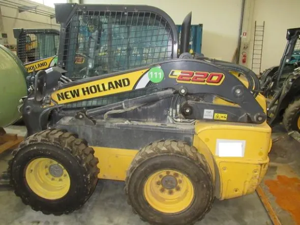 7#3444 Minipala semovente New Holland