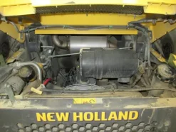 8#3444 Minipala semovente New Holland