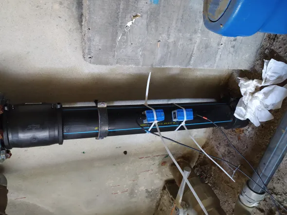 Misuratore di portata ad ultrasuoni per liquidi