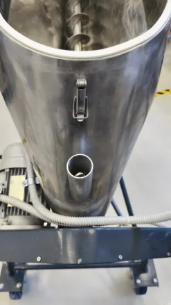 Mixer, mescolatore a coclea per polveri