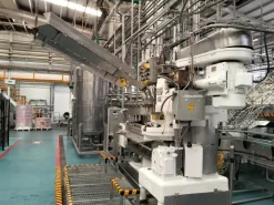 M338 Monoblocco riempimento lattine usato Crown Bevcorp