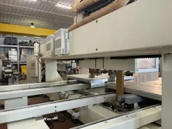 MN1108-1517 Centro di lavoro SCM