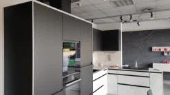Mobile cucina ad angolo, completo di elettrodomestici