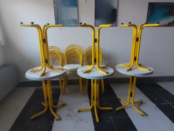 3#8247 Mobili e Arredi vari