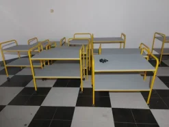 3#8247 Mobili e Arredi vari