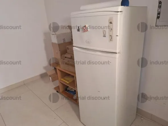 9#9504 Mobili ufficio con accessori