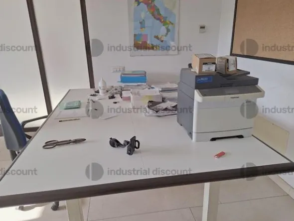 9#9504 Mobili ufficio con accessori