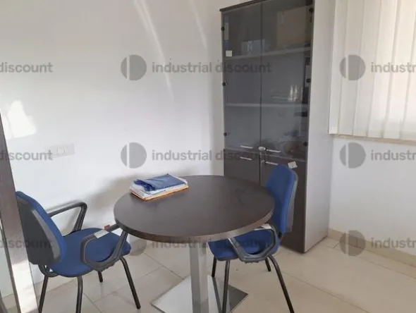 9#9504 Mobili ufficio con accessori