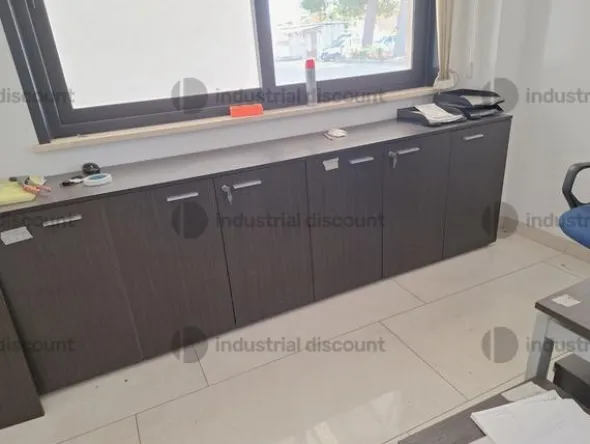 9#9504 Mobili ufficio con accessori