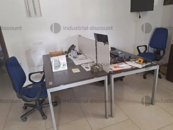 9#9504 Mobili ufficio con accessori